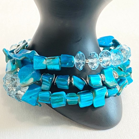 Memory Wire Wrap Bracelet Shades Of Blue Polymorphic Beads - Picture 1 of 9